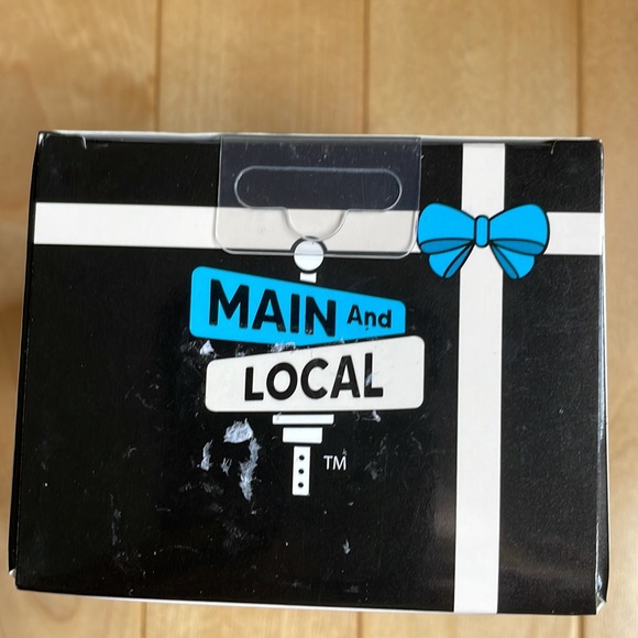 🇨🇦 Main and Local Hockey Night in Canada Ornament Collector’s Edition. NIB - Picture 5 of 6